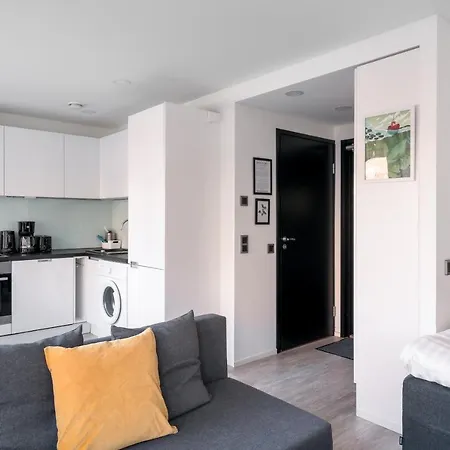 Hiisi Homes Haaga Aparthotel 3*